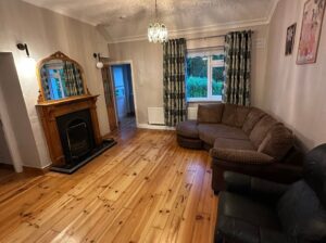 Casă spațioasă de tip bungalow cu 3 dormitoare duble