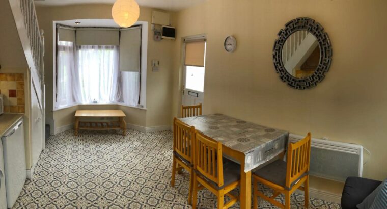 Flat available for 3 persons max.