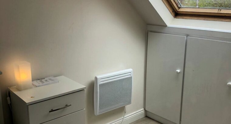 Flat available for 3 persons max.