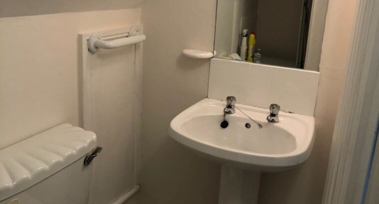 Flat available for 3 persons max.