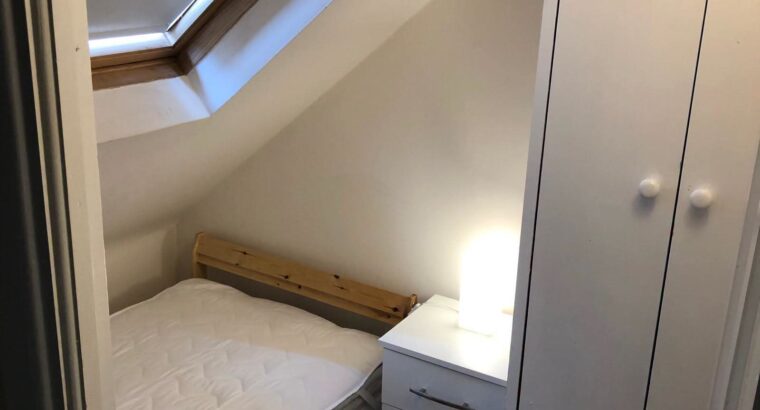 Flat available for 3 persons max.