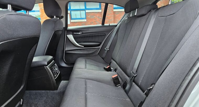 BMW 1-Series 116 i 2012,