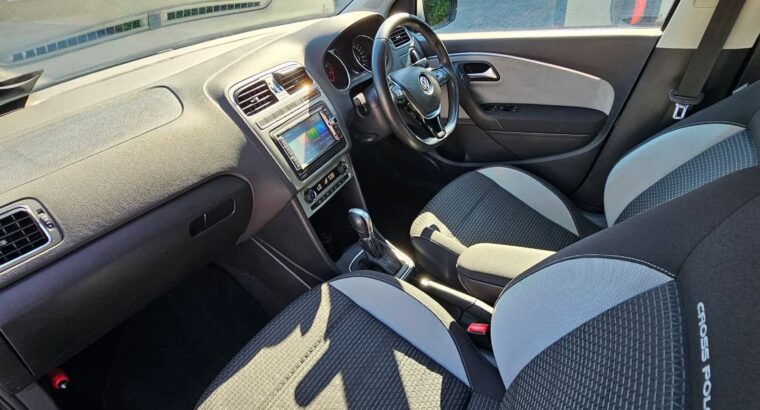 Volkwagen Polo Cross-2016 Automatic 1.2