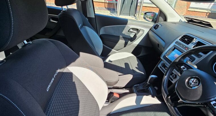 Volkwagen Polo Cross-2016 Automatic 1.2