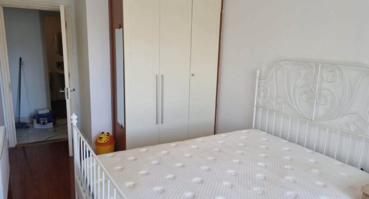 Double bedroom for long term rent *couple welcome*