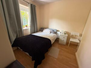 Room to Rent for a Couple or Single Person – Dublin 17