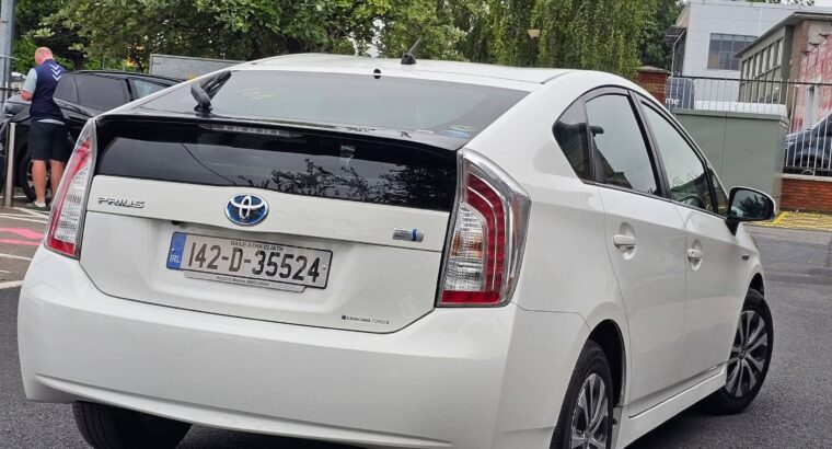 Toyota Prius 2014 – 1.8 Hybrid Automatic – 96,807 km