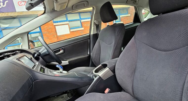 Toyota Prius 2014 – 1.8 Hybrid Automatic – 96,807 km