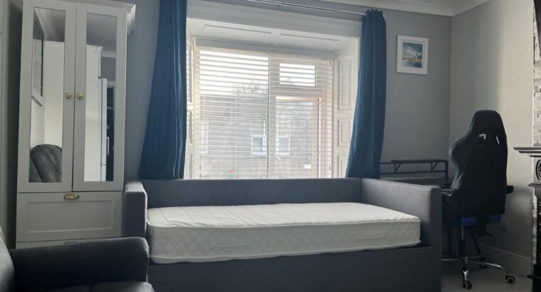 One-Bedroom Apartment for Rent in Phibsborough, Dublin 7